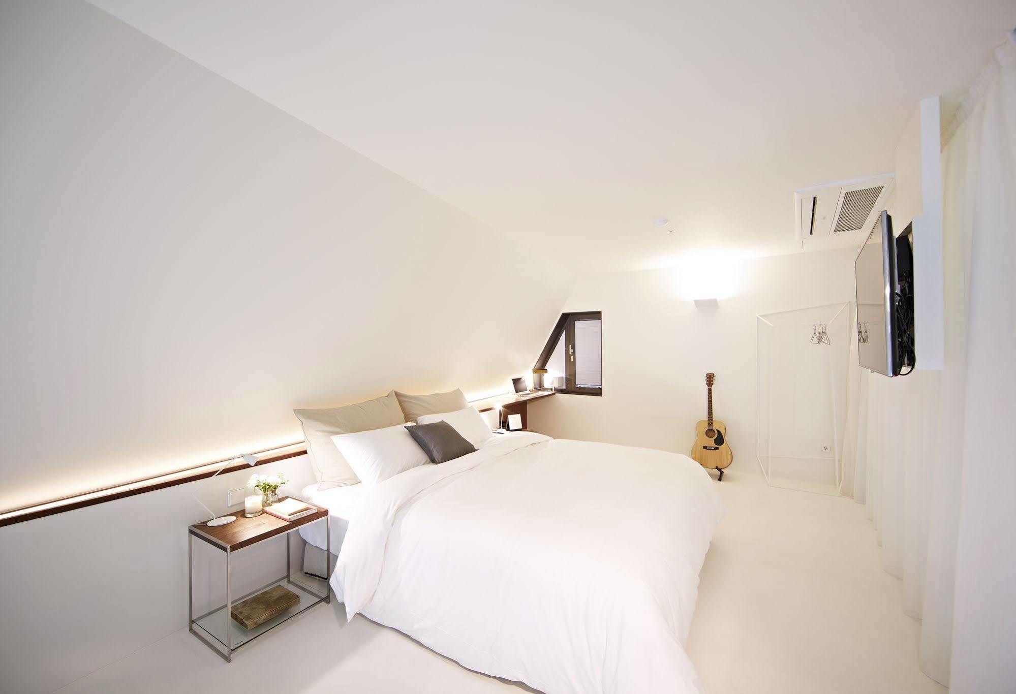 Snow Hotel Seoul Exteriör bild